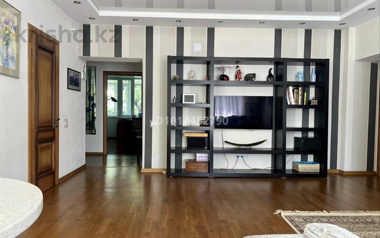 4-комнатная квартира · 100 м² · 4/4 этаж, Кунаева 135 за 115 млн ₸ в Алматы, Медеуский р-н — фото 2