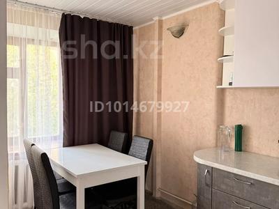 4-комнатная квартира · 80 м² · 4/5 этаж, Назарбаева 244 3 — Проспект Назарбаева за 26 млн ₸ в Уральске