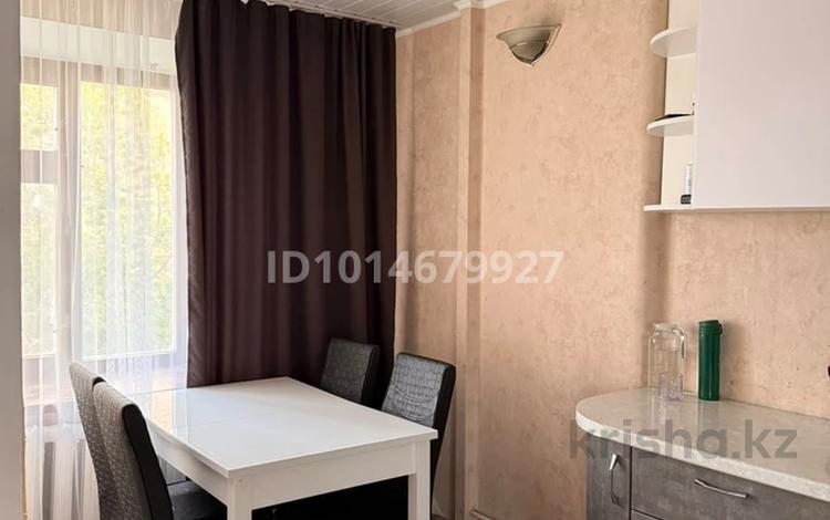 4-комнатная квартира · 80 м² · 4/5 этаж, Назарбаева 244 3 — Проспект Назарбаева за 26 млн ₸ в Уральске — фото 2