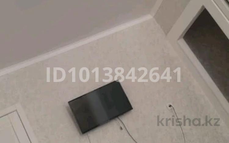 1-бөлмелі пәтер · 32 м² · 2/3 қабат, Кунанбай 29, бағасы: 10 000 ₸ в Семее — фото 2