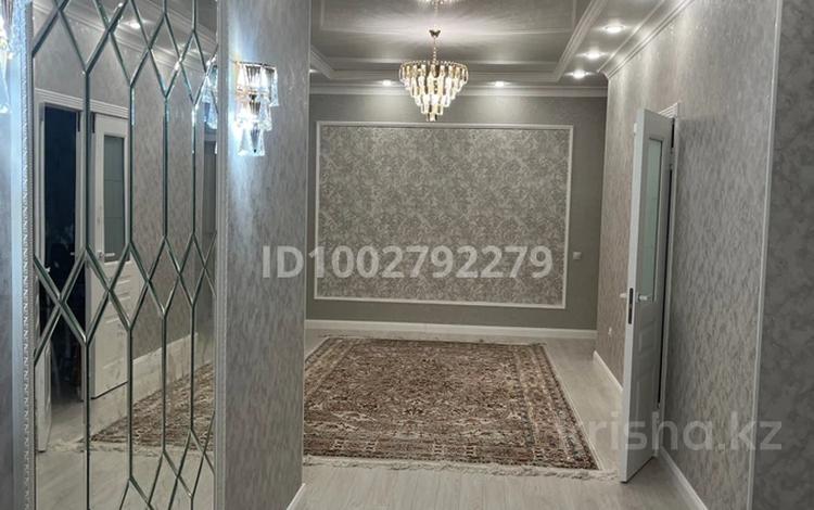 4-бөлмелі пәтер · 176 м² · 6/9 қабат, 17-ш/а. 45, бағасы: 69.7 млн ₸ в Актау, 17-й мкр — фото 14
