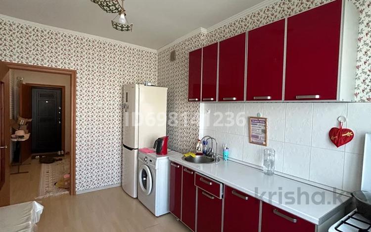 2-комнатная квартира, 67 м², 3/9 этаж помесячно, 29-й мкр 28 за 140 000 〒 в Актау, 29-й мкр — фото 2