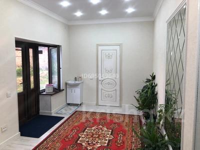 Продажа домов и дачи в Жамбылской обл.: Отдельный дом · 5 комнат · 134 м² · 8 сот., Қарасай батыр 11 за 19 млн 〒 Отдельный дом · 5 комнат · 134 м² · 8 сот., Қарасай батыр 11 за 19 млн 〒 в Бауыржан Момышулы