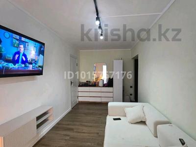 2-бөлмелі пәтер · 57.2 м² · 2/5 қабат, Дуйсенова 25 — толе би розыбакиева, бағасы: 38 млн ₸ в Алматы, Алмалинский р-н