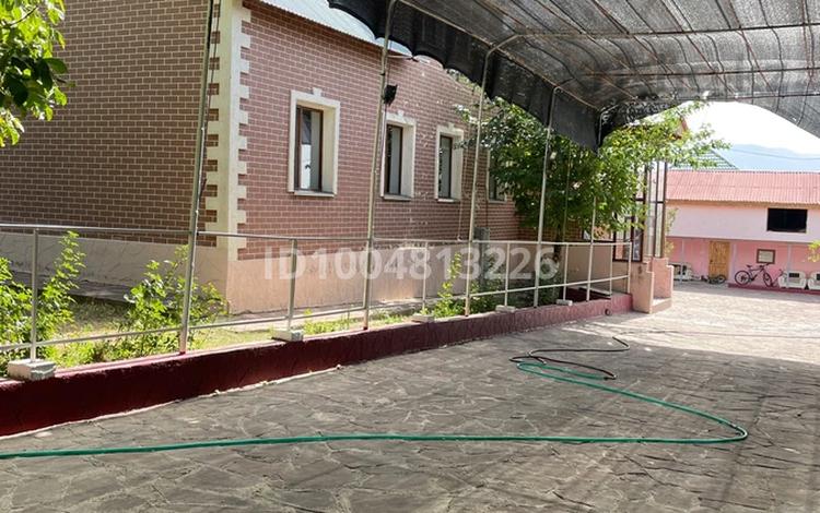 Жеке үй · 8 бөлме · 320 м² · 16 сот., Келешек 2, бағасы: 160 млн ₸ в им. Турара рыскуловой — фото 2