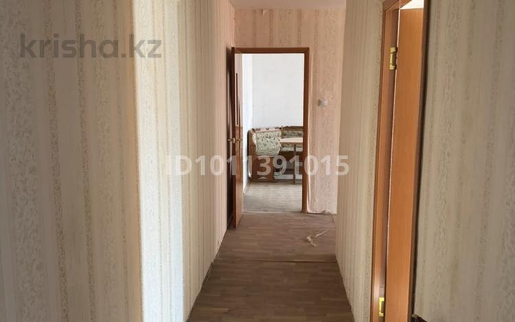 3-комнатная квартира · 64 м² · 2/5 этаж, 1 микрорайон 15 за 8 млн ₸ в Кульсары — фото 2
