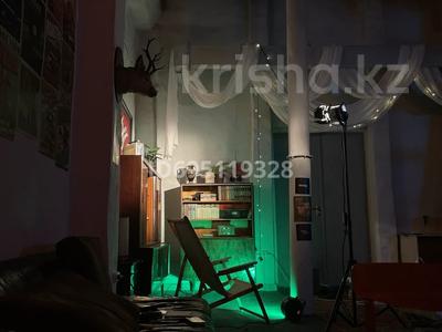 Свободное назначение, офисы, образование, развлечения, конференц-залы, кабинеты и рабочие места, студии · 57 м² за 300 000 ₸ в Алматы, Бостандыкский р-н