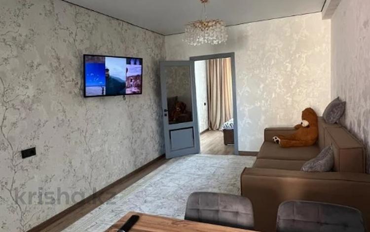 1-комнатная квартира · 53 м² · 7/9 этаж, проспект Казыбек би 1а за 29 млн ₸ в Усть-Каменогорске — фото 3