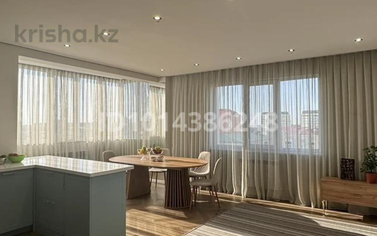 2-комнатная квартира · 120 м² · 7/9 этаж, Владимирский 7А — По Владимирской за 400 000 ₸ в Атырау, мкр Авангард-2 — фото 2
