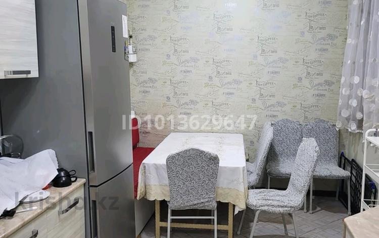 2-комнатная квартира · 72 м² · 1/4 этаж, 17-й микрорайон 27 за 250 000 ₸ в Шымкенте, Аль-Фарабийский р-н — фото 2
