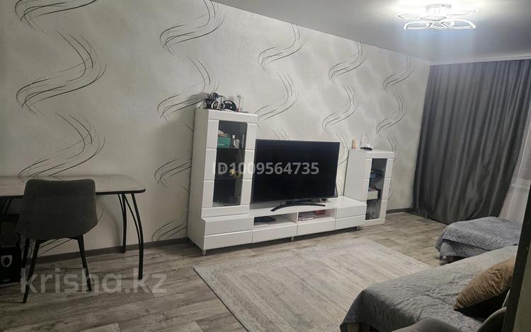 3-бөлмелі пәтер · 62 м² · 3/5 қабат, Абая 13/2 — Космическая, бағасы: 23.5 млн ₸ в Усть-Каменогорске — фото 5