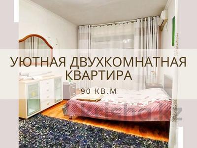 2-комнатная квартира, 90 м², 4/6 этаж помесячно, Санкибай Батыра 159 б за 150 000 〒 в Актобе