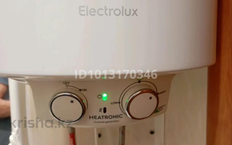 2-бөлмелі пәтер · 42 м² · 2/9 қабат, Назарбаева 148/1 — Пугачева, бағасы: 11 млн ₸ в Уральске — фото 2