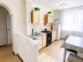 2-комнатная квартира · 56 м² · 4/9 этаж, Абая 108 — Абая 108, сити центр , универмаг за 16 000 ₸ в Уральске, мкр Школьник — фото 2