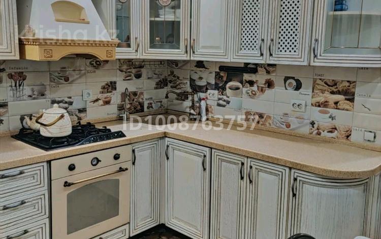 3-комнатная квартира · 80 м² · 5/5 этаж, Канцева 3 — Школа 17, магазина уют. за 250 000 〒 в Атырау — фото 11