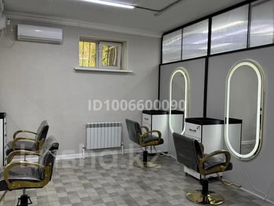 Свободное назначение, офисы, салоны красоты, образование, развлечения · 110 м² за 30 млн 〒 в Актобе, мкр. Алтын орда