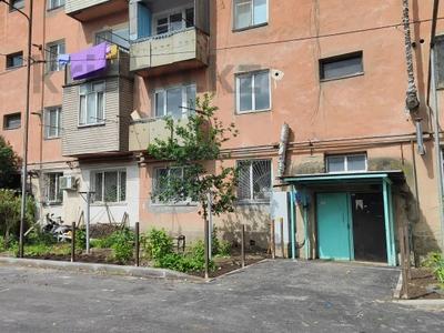 3-комнатная квартира · 52 м² · 3/4 этаж, мкр Кемел (Первомайское), Мкр Кемел (Первомайское) Есим хана 2 за 17 млн ₸ в Алматы, Жетысуский р-н