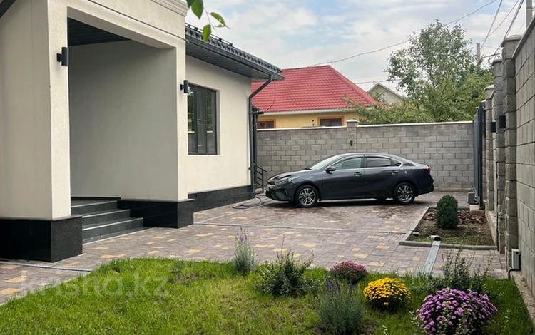 Отдельный дом · 4 комнаты · 180 м² · 6 сот., Байконыр 33 за 165 млн ₸ в Алматы, Наурызбайский р-н — фото 2