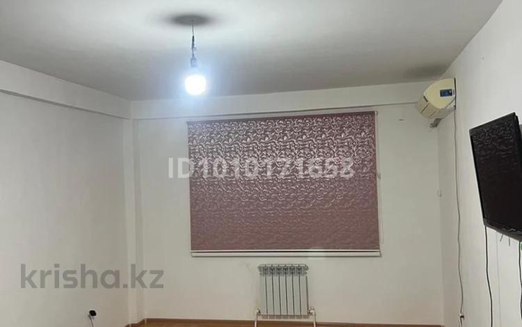 2-комнатная квартира · 70 м² · 5/5 этаж, мкр Нурсая, Тулпар 73/2 за 130 000 〒 в Атырау — фото 2