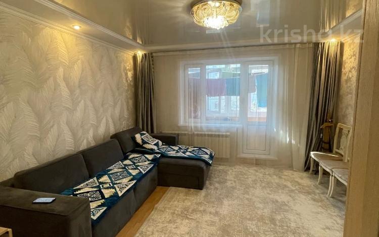 2-комнатная квартира · 55 м² · 4/5 этаж, мкр Юго-Восток, мкр Орбита за 22 млн ₸ в Караганде, Казыбек би р-н — фото 2