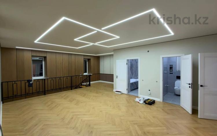 4-комнатная квартира · 285 м² · 5/6 этаж, Алтын орда за 750 000 ₸ в Актобе — фото 6