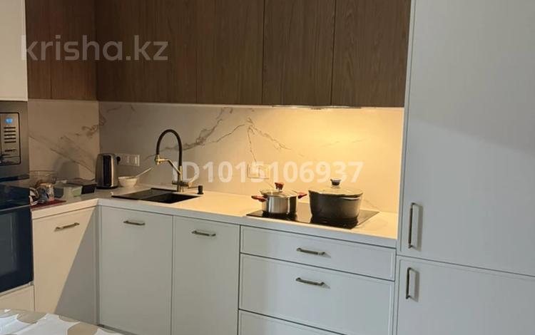 2-комнатная квартира · 70 м² · 4/12 этаж, Абая 165/1 — Ислама Каримова за ~ 75 млн ₸ в Алматы, Алмалинский р-н — фото 2