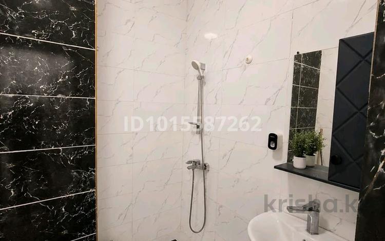 3-бөлмелі пәтер · 70 м² · 10/10 қабат, Куаныша Толеметова 50/6, бағасы: 30 млн ₸ в Шымкенте, Абайский р-н — фото 2