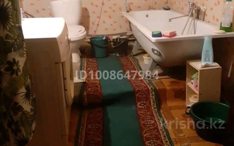Отдельный дом · 4 комнаты · 60 м² · 6 сот., Артёма 16 — За мартом в центре города март в 2 минутах ходьбы за 15 млн 〒 в Таразе — фото 2