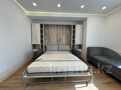Аренда квартир в Алматы: 1-комнатная квартира · 50 м² · 8/9 этаж · помесячно, Абая 130 — Абая - Розыбакиева за 300 000 〒 1-комнатная квартира · 50 м² · 8/9 этаж · помесячно, Абая 130 — Абая - Розыбакиева за 300 000 〒 в Алматы, Бостандыкский р-н