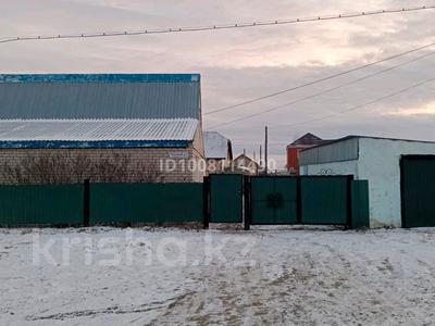 Отдельный дом · 3 комнаты · 100 м² · 10 сот., Жастар 4а — 23 квартал, Шерхан за 32 млн 〒 в Хромтау