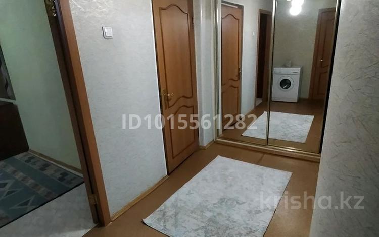 2-бөлмелі пәтер · 60 м² · 4/5 қабат, Назарбаев 21, бағасы: 10 000 ₸ в Кокшетау — фото 3