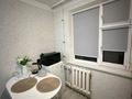 2-бөлмелі пәтер · 45 м² · 1/5 қабат, мкр 6, Абилхаир-хана 67Б — Центр, центральный стадион, бағасы: 14 000 ₸ в Актобе — фото 3