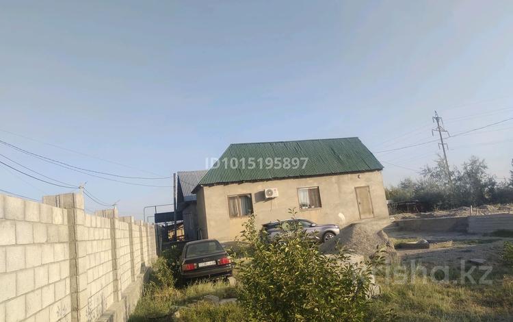 Отдельный дом · 2 комнаты · 70 м² · 10 сот., мкр Арай-2, Массив арай улица Патшабек Тілеубаева 1а за 40 млн ₸ в Таразе — фото 2