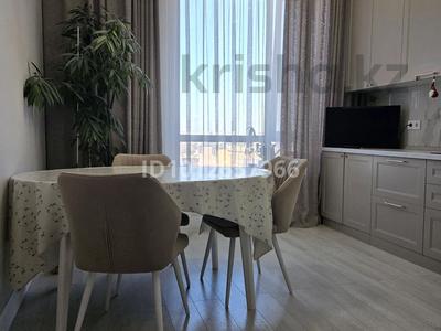 3-бөлмелі пәтер · 86 м² · 10/12 қабат, Максут Нарикбаев 22, бағасы: 65 млн ₸ в Астане, Нура р-н