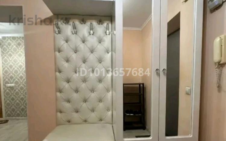 2-бөлмелі пәтер · 54 м² · 8/9 қабат, Абулхаир Хана 71 — Над магазином Жупар, бағасы: 150 000 ₸ в Актобе — фото 2