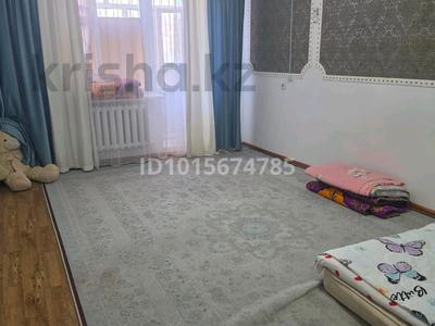 3-бөлмелі пәтер · 72 м² · 1/5 қабат, Жаппасбай батыра 76, бағасы: 19 млн ₸ в 