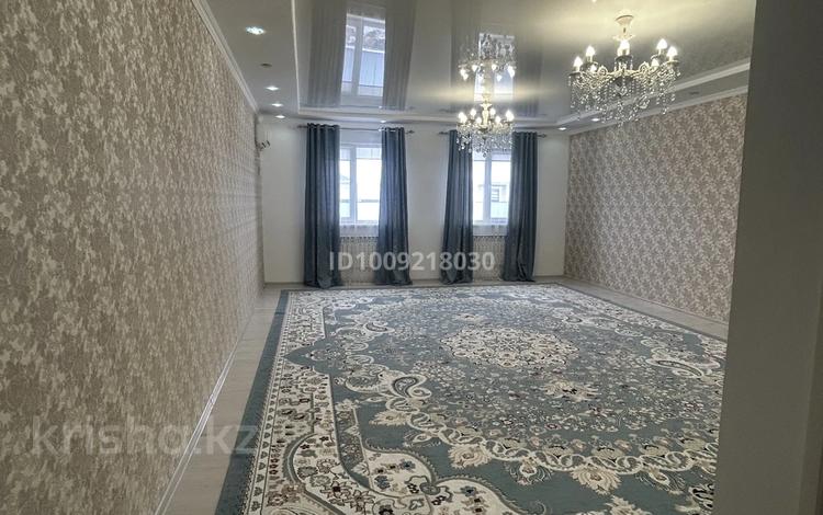 Жеке үй · 5 бөлме · 200 м² · 10 жүзд., Береке 11г — Рядом магазин Аягоз, бағасы: 28 млн ₸ в Атырау, Береке (Память Ильича) — фото 2
