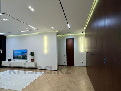 3-комнатная квартира · 120 м², Туран 39а за 1 млн ₸ в Астане, Нура р-н