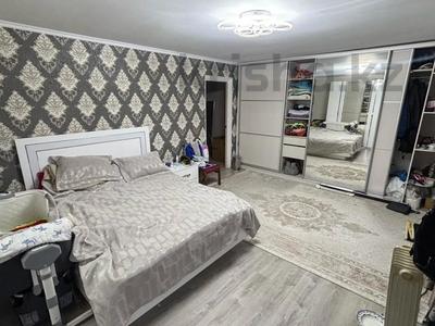 Жер үй мен саяжайлар в Костанайской обл.: Жеке үй · 7 бөлме · 467.5 м² · 13.12 сот., 4 микрорайон 38, бағасы: 360.5 млн 〒 Жеке үй · 7 бөлме · 467.5 м² · 13.12 сот., 4 микрорайон 38, бағасы: 360.5 млн 〒 в Костанае