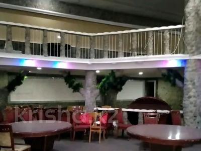 Свободное назначение, офисы, магазины и бутики, склады, азс, автосервисы и автомойки, общепит, салоны красоты, бани, гостиницы и зоны отдыха, медцентры и аптеки, образование, развлечения · 3200 м² за 300 млн 〒 в 