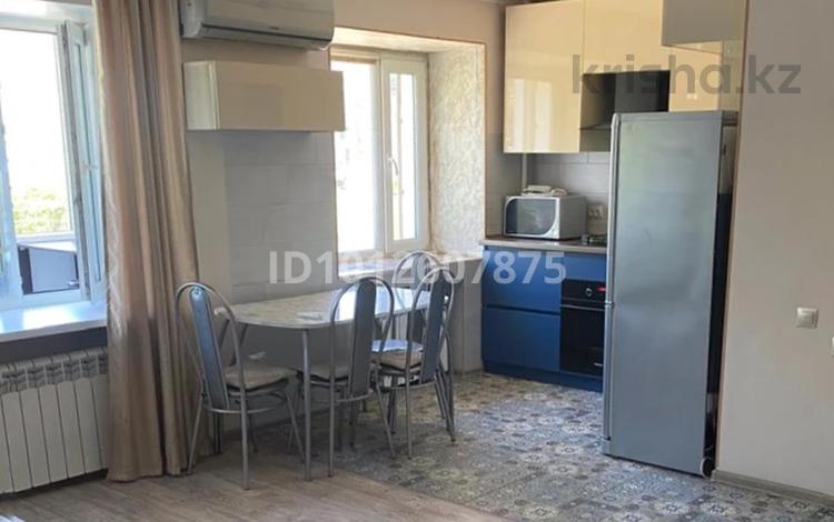 2-комнатная квартира · 50 м² · 3/5 этаж, Тауельсыздык — Тауельсыздык - Баймагомбетова за 180 000 ₸ в Костанае — фото 2