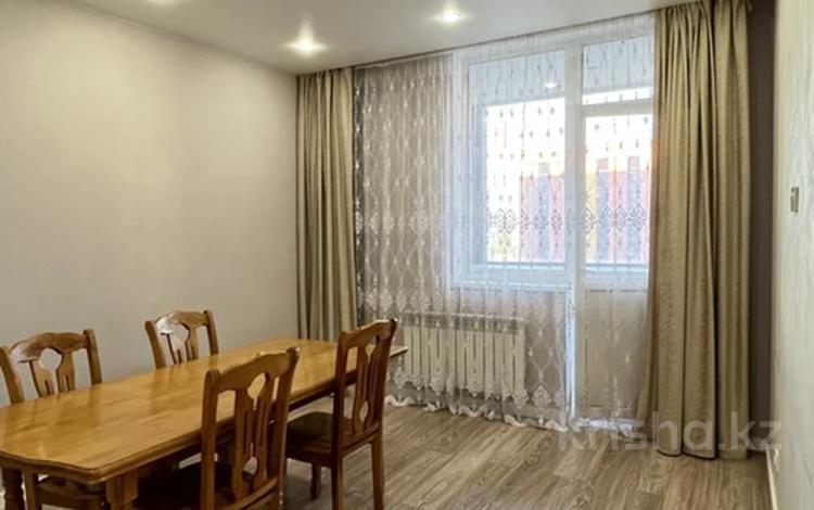 2-комнатная квартира · 55 м² · 4/12 этаж, Сыганак 32 за 280 000 ₸ в Астане, Нура р-н — фото 2