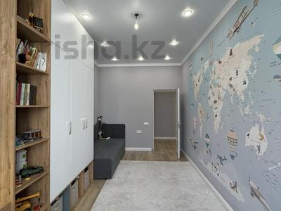 4-комнатная квартира · 100 м² · 3/9 этаж, Байтурсынова 35 — Азербаева за 70.9 млн ₸ в Астане, Алматы р-н