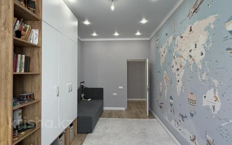 4-комнатная квартира · 100 м² · 3/9 этаж, Байтурсынова 35 — Азербаева за 70.9 млн ₸ в Астане, Алматы р-н — фото 2