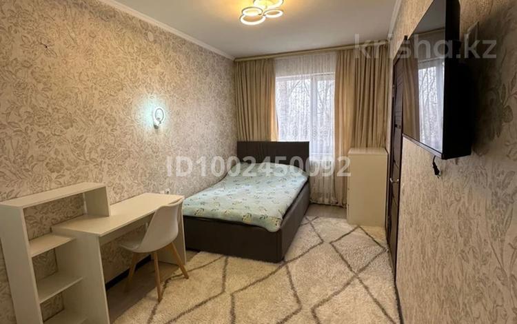 2-комнатная квартира · 45 м² · 5/5 этаж, мкр Новый Город, Абдирова 33 за 18 млн 〒 в Караганде, Казыбек би р-н — фото 2