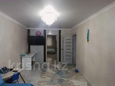 2-комнатная квартира · 47.2 м² · 3/5 этаж, Майкудук, 19й микрорайон 42 за 14 млн ₸ в Караганде, Алихана Бокейханова р-н