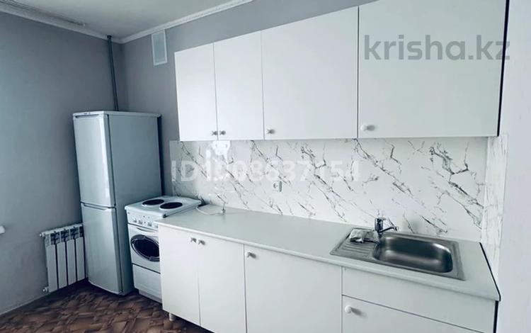 1-комнатная квартира · 40 м² · 1/9 этаж, Пермитина 31 за 160 000 ₸ в Усть-Каменогорске — фото 2