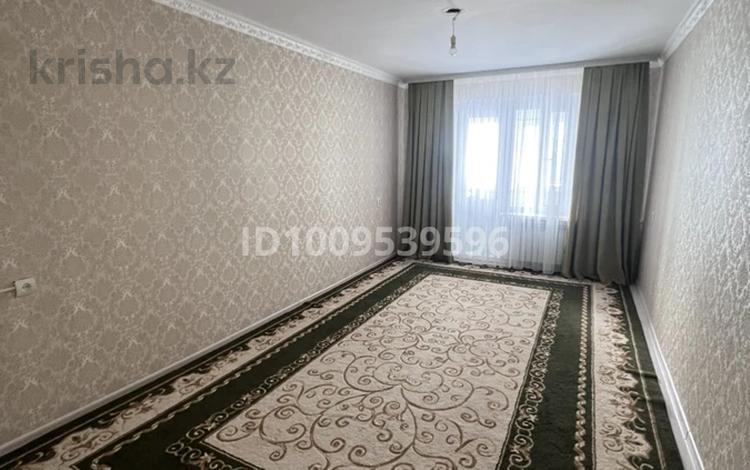 3-бөлмелі пәтер · 70 м² · 3/5 қабат, 5 мкр 7, бағасы: 140 000 〒 в Кульсары — фото 2