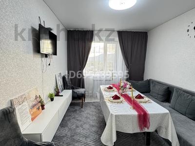 2-комнатная квартира · 50 м² · 4/5 этаж, Дорожкиных 17 — За ТРЦ «Бурабай Молл» за 18 000 ₸ в Бурабае