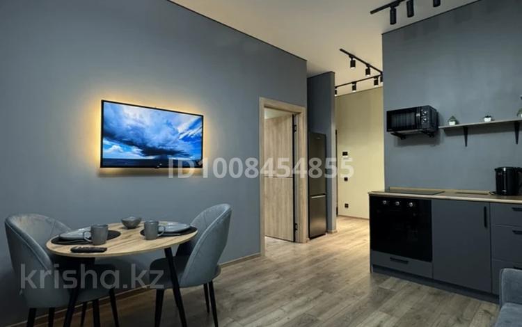 1-комнатная квартира · 46 м² · 7/10 этаж, мкр Юго-Восток, Строителей 28/3 — Строителей/Шахтеров за 20 000 ₸ в Караганде, Казыбек би р-н — фото 2